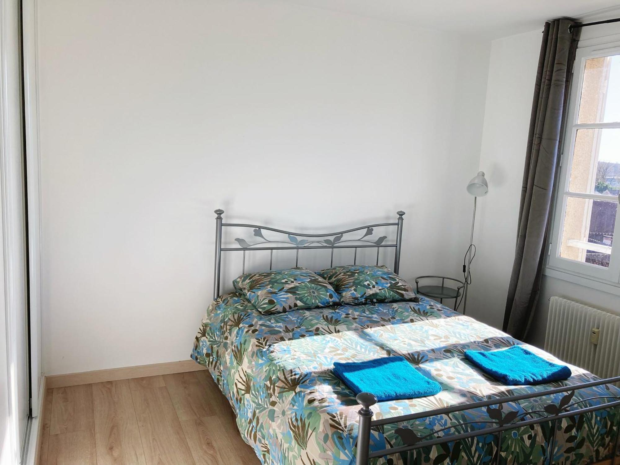 T3 De 55M2 Au Centre De Chartres Avec Parking Daire Dış mekan fotoğraf
